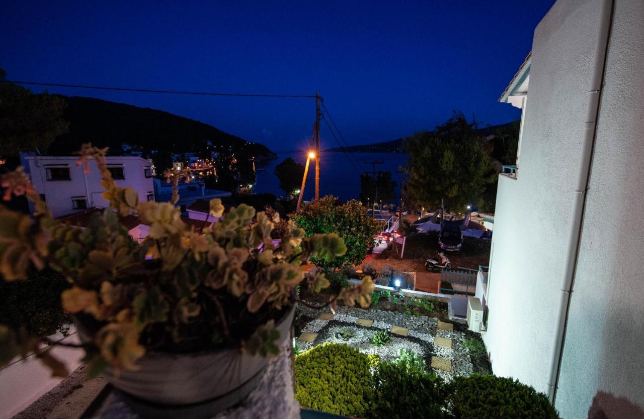 西奥多拉公寓 Poros Town 外观 照片